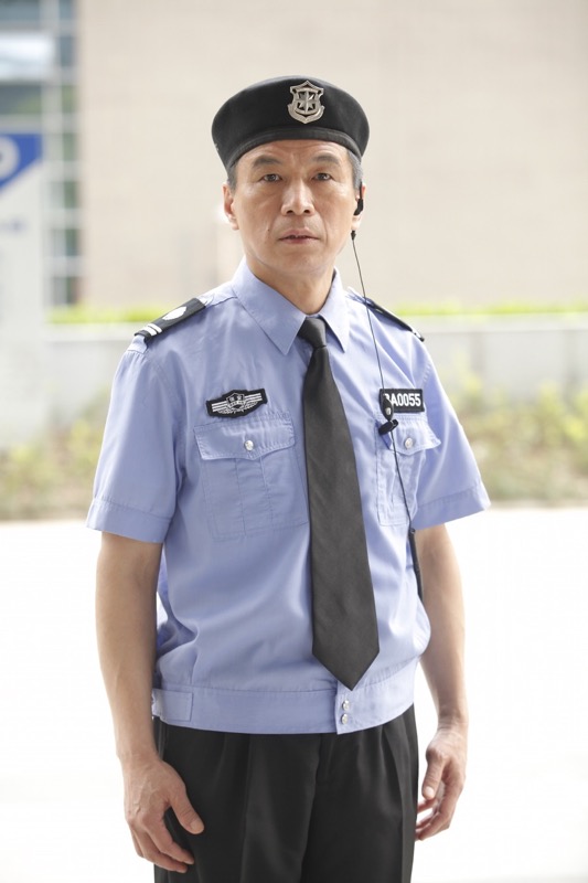 李天柱演绎最尽责保安