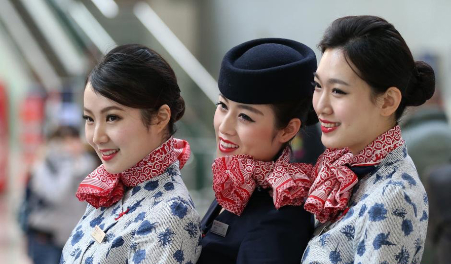 东航时尚空姐制服款式图片_中国制服设计网