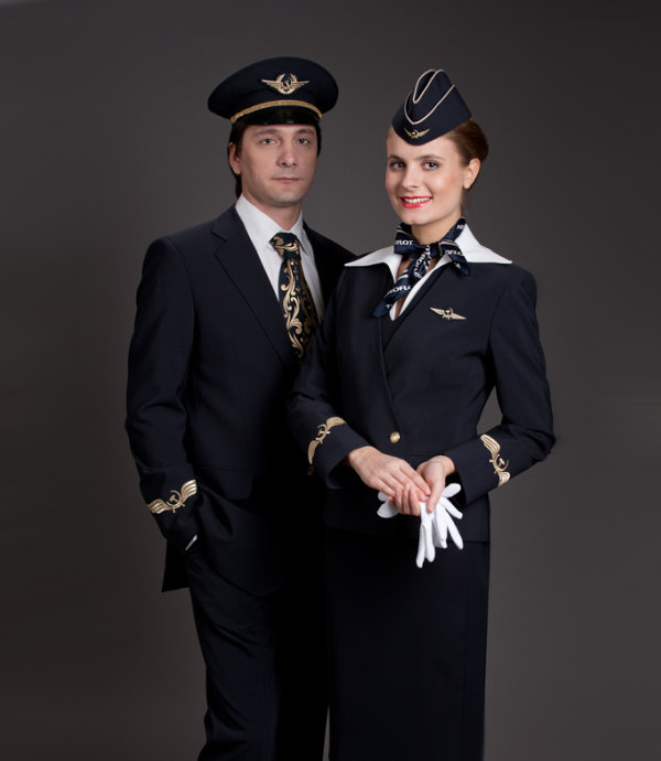 俄罗斯国际航空公司空姐制服图片_中国制服设