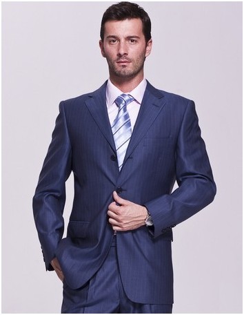 不同肤色男士职业装的搭配