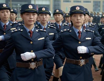 非现役文职人员应着制式服装