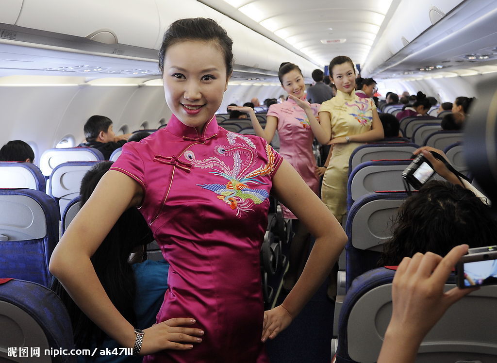 川航最新空姐制服