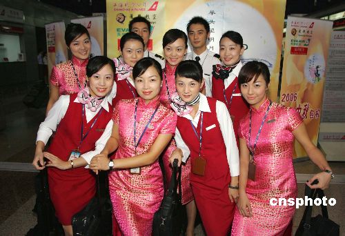 上海航空公司空姐服装图片