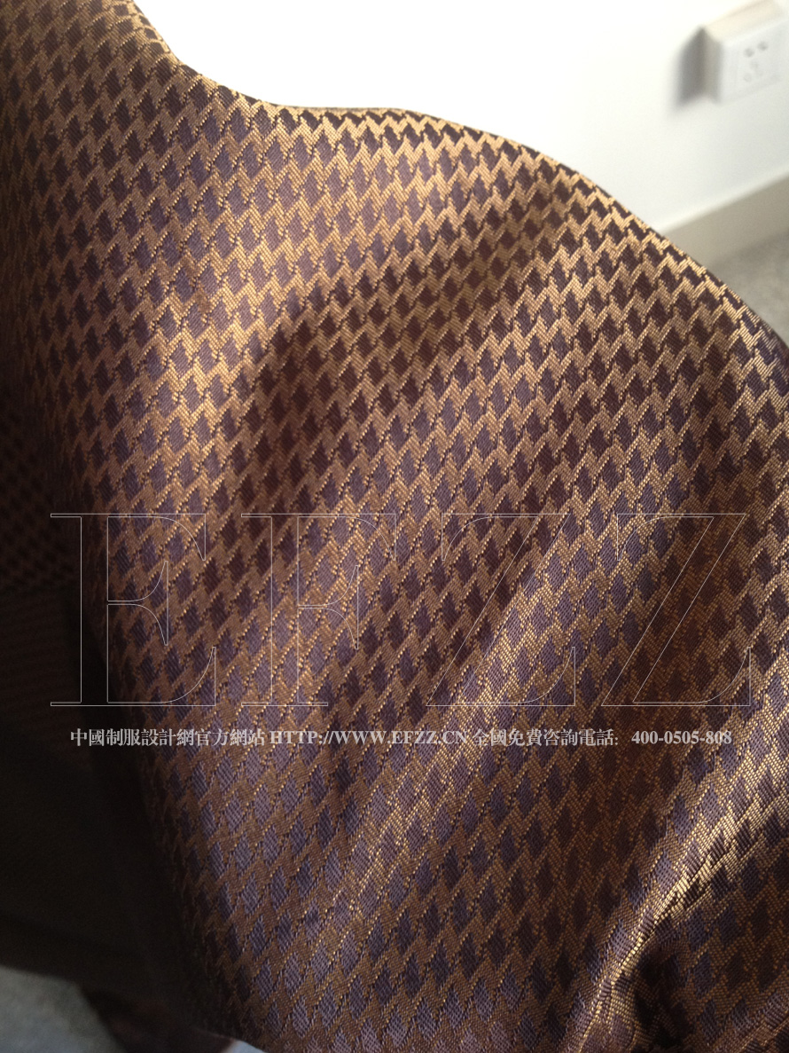 咖啡色时尚小千鸟格提花服装面料 651-3